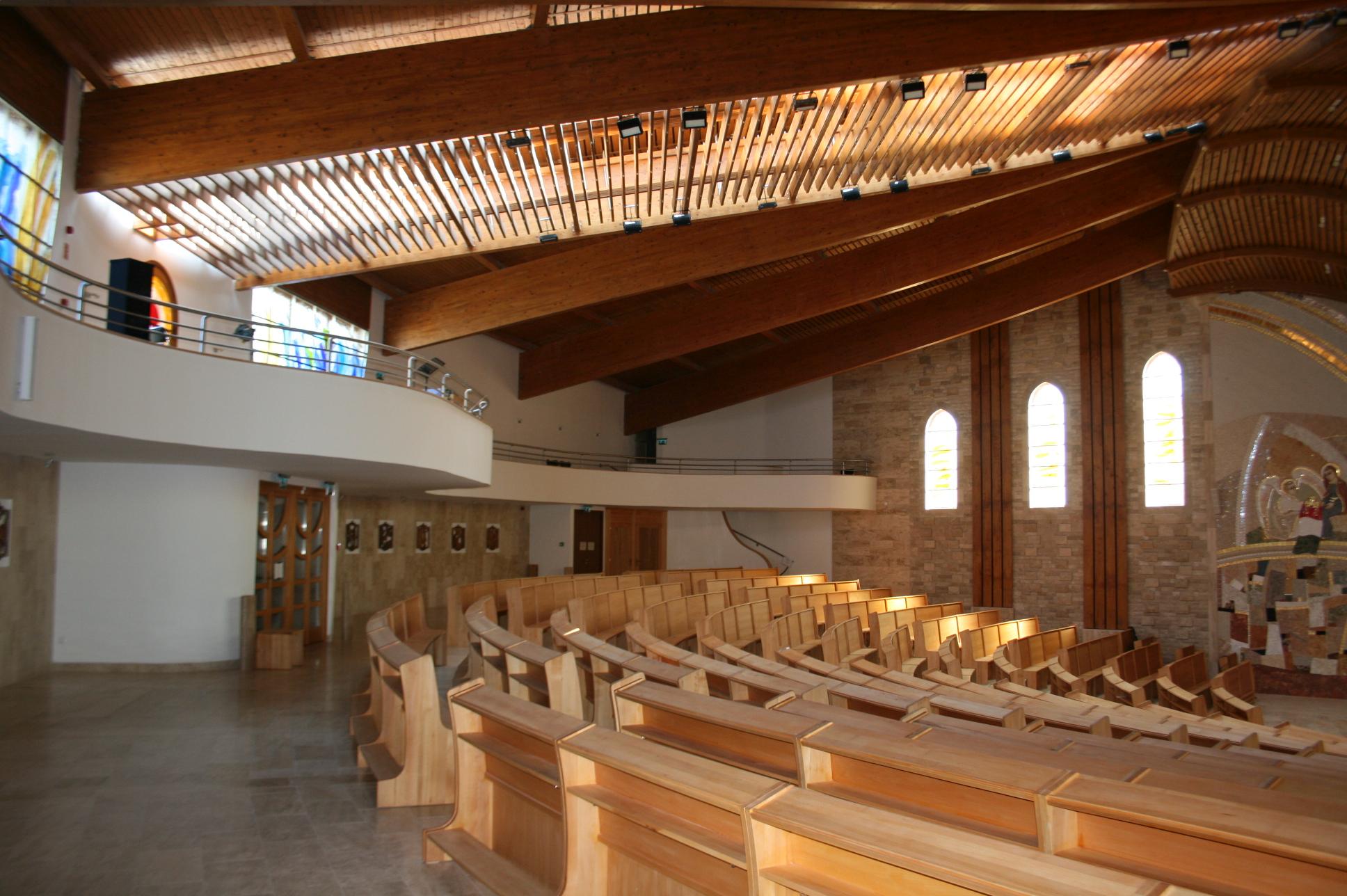 templom beletere, hajó hátulja