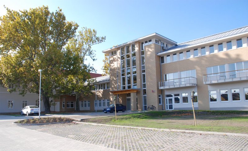 kisbéri szakkórház, rendelőintézet tervezése, referenciánk